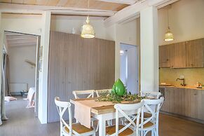 TD Il Vecchio Fienile Outdoor Kitchen with Pool View