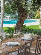 TD Il Vecchio Fienile Outdoor Kitchen with Pool View