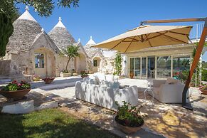 TD Trulli di Bouganville w/ Large Amazing Pool