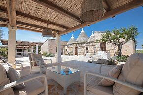 TD Trulli di Montaltino with Stunning Huge Pool