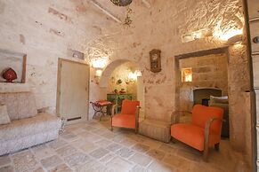 TD Trulli di Montaltino with Stunning Huge Pool