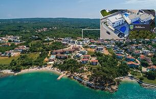 JAZZ at Rova Apartment Lun