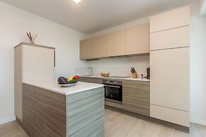 JAZZ at Rova Apartment Lun