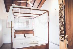 Rupa's Hotel Arugambay