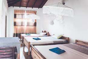 Rupa's Hotel Arugambay