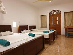 Rupa's Hotel Arugambay