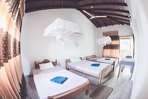 Rupa's Hotel Arugambay