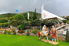 Marine Hotel & Apartment