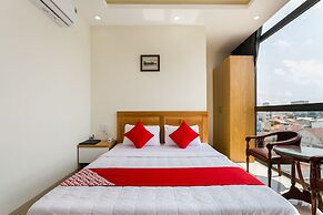 Marine Hotel & Apartment