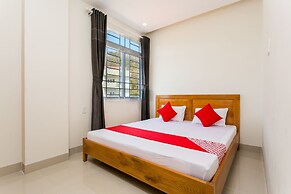 Marine Hotel & Apartment