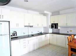 Sea View 1 bed Apartment