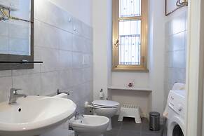 Roma - Via la Spezia 70