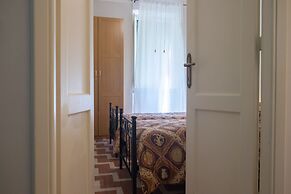 Roma - Via la Spezia 70