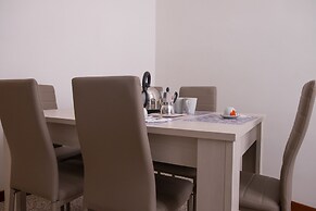 Roma - Via la Spezia 70