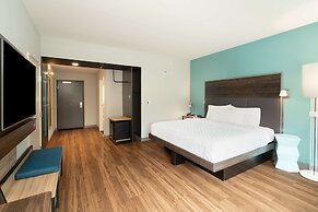 Tru by Hilton Knoxville North I75