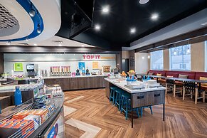 Tru by Hilton Knoxville North I75