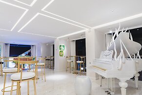 Umbral, a Curio Collection by Hilton - Historical Hotel