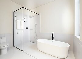 Umbral, a Curio Collection by Hilton - Historical Hotel