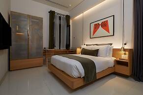 Umbral, a Curio Collection by Hilton - Historical Hotel