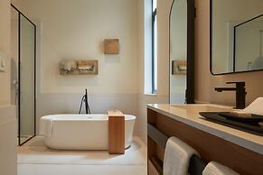 Umbral, a Curio Collection by Hilton - Historical Hotel