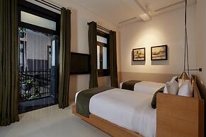 Umbral, a Curio Collection by Hilton - Historical Hotel