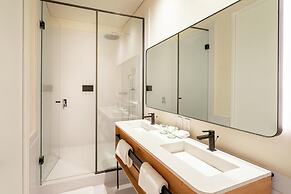 Umbral, a Curio Collection by Hilton - Historical Hotel