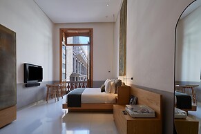 Umbral, a Curio Collection by Hilton - Historical Hotel