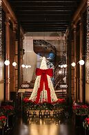 Umbral, a Curio Collection by Hilton - Historical Hotel