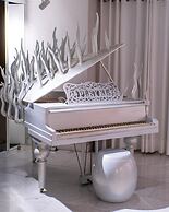 Umbral, a Curio Collection by Hilton - Historical Hotel