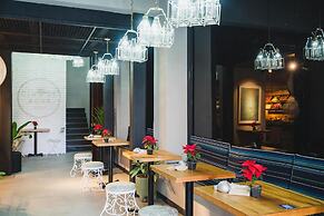 Umbral, a Curio Collection by Hilton - Historical Hotel