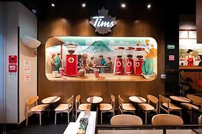 Umbral, a Curio Collection by Hilton - Historical Hotel
