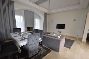 Apple Villa De Luxe 5