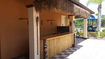 5 Br Pool Home with Spa in Aviana