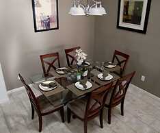 5 Br Pool Home with Spa in Aviana