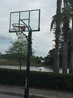 5 Br Pool Home with Spa in Aviana