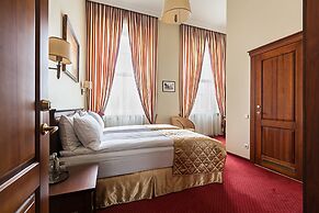 Conviva Hotel