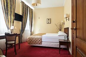 Conviva Hotel