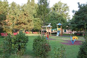 Oasis Golden Lagoon Chalet