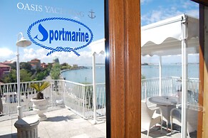 Oasis Golden Lagoon Chalet