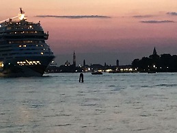 Oasis Golden Lagoon Chalet