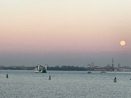 Oasis Golden Lagoon Chalet