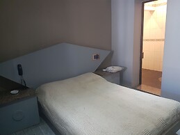 Real Horizonte Hotel (Motel)