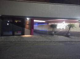 Dallas Hotel (Motel)