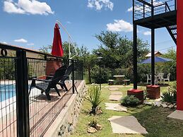 Apart Piquito de Oro