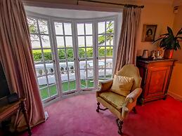 Cedar House Boutique B&B