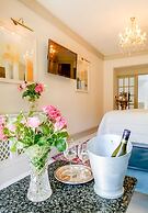 Cedar House Boutique B&B