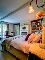 Cedar House Boutique B&B