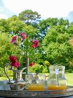 Cedar House Boutique B&B