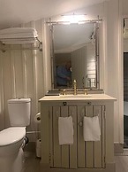 Cedar House Boutique B&B