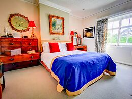 Cedar House Boutique B&B